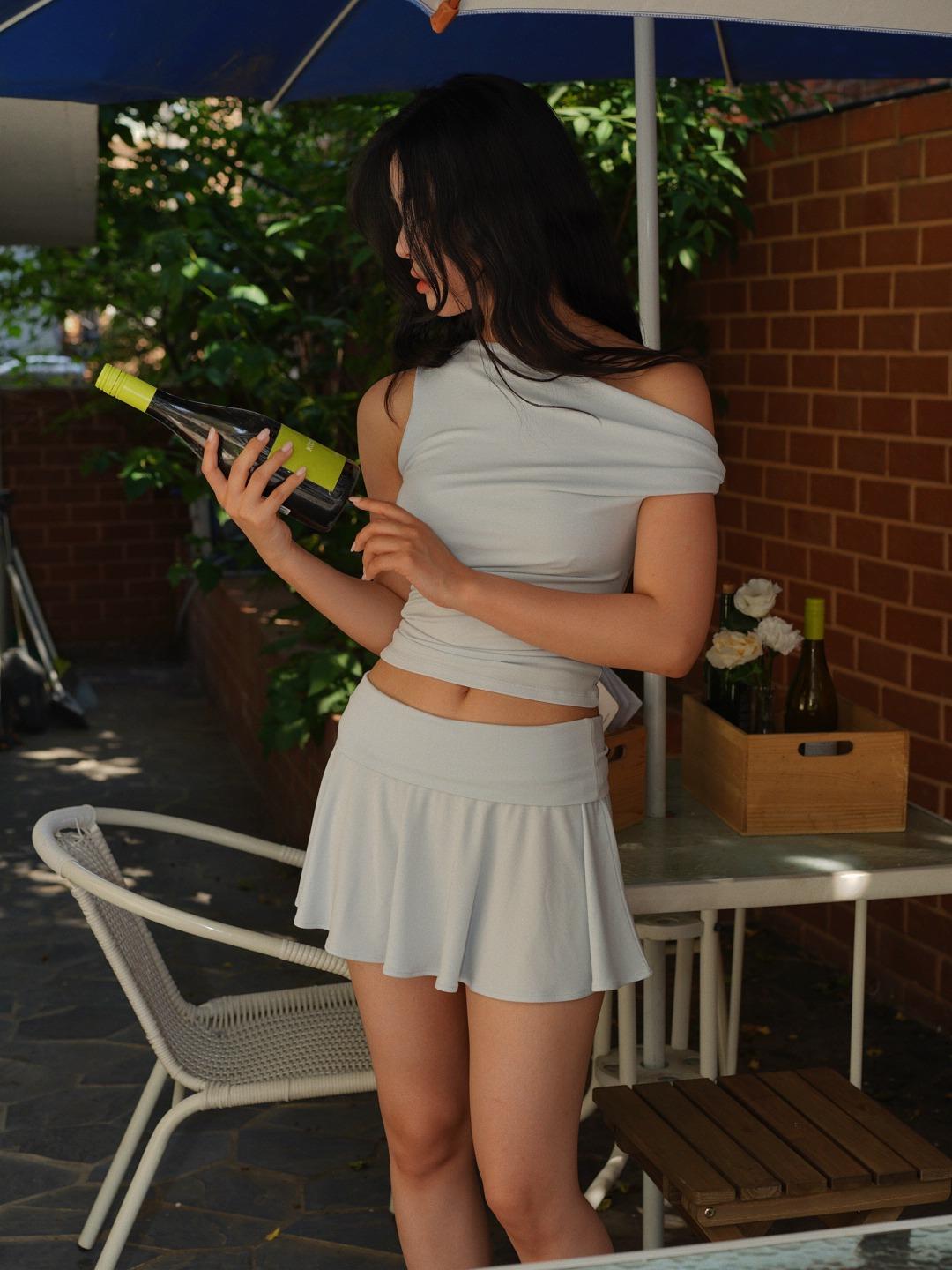 035 Berta top (Ice blue)