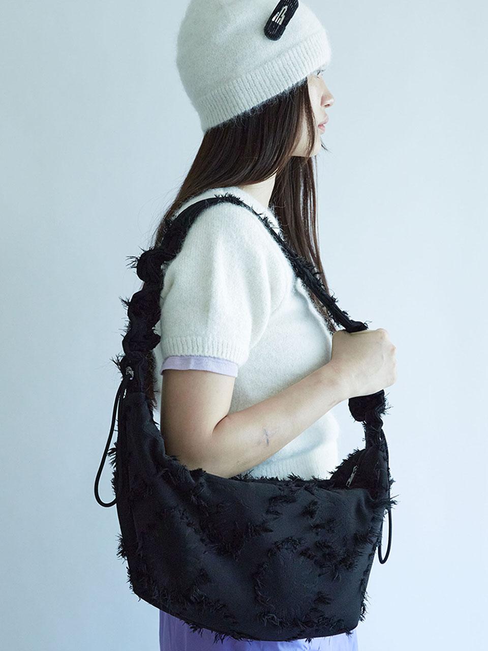 [10/11 예약발송] Porcelain bag (Medium) - Black