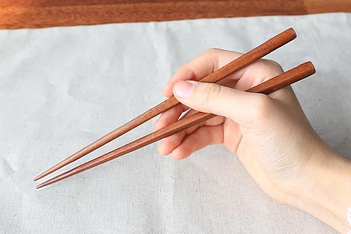 옻칠 나무 어린이 젓가락만