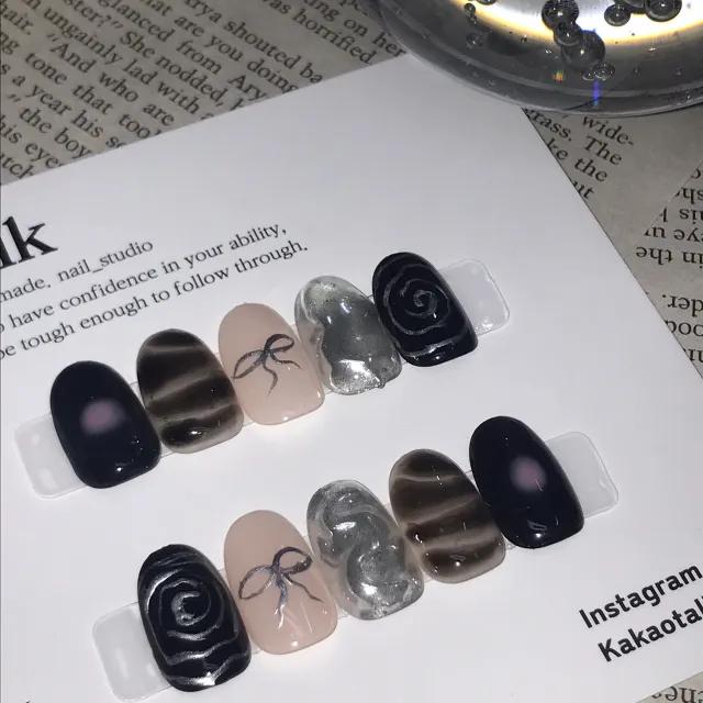 유니크 블랙 치크 네일팁