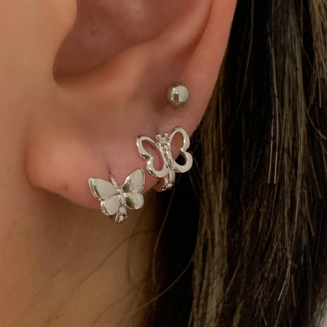 아웃스퀘어 ONE TOUCH BUTTER FLY EARING