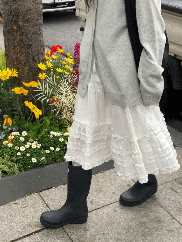 로워파트 화이트프릴롱스커트