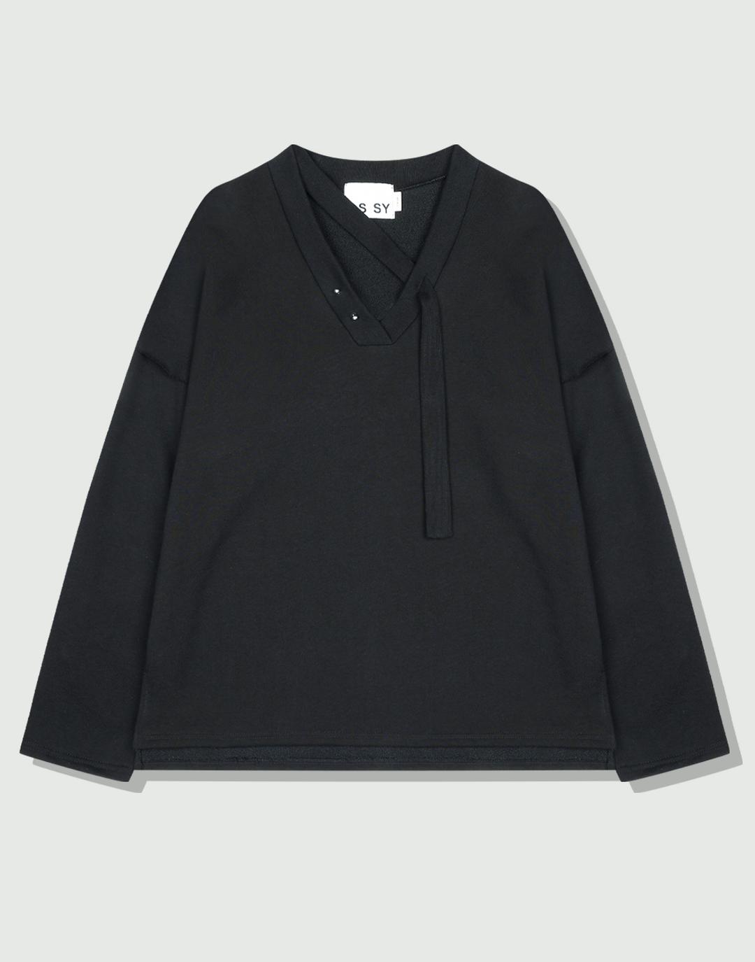 v-neck layerd string pierced mtm black