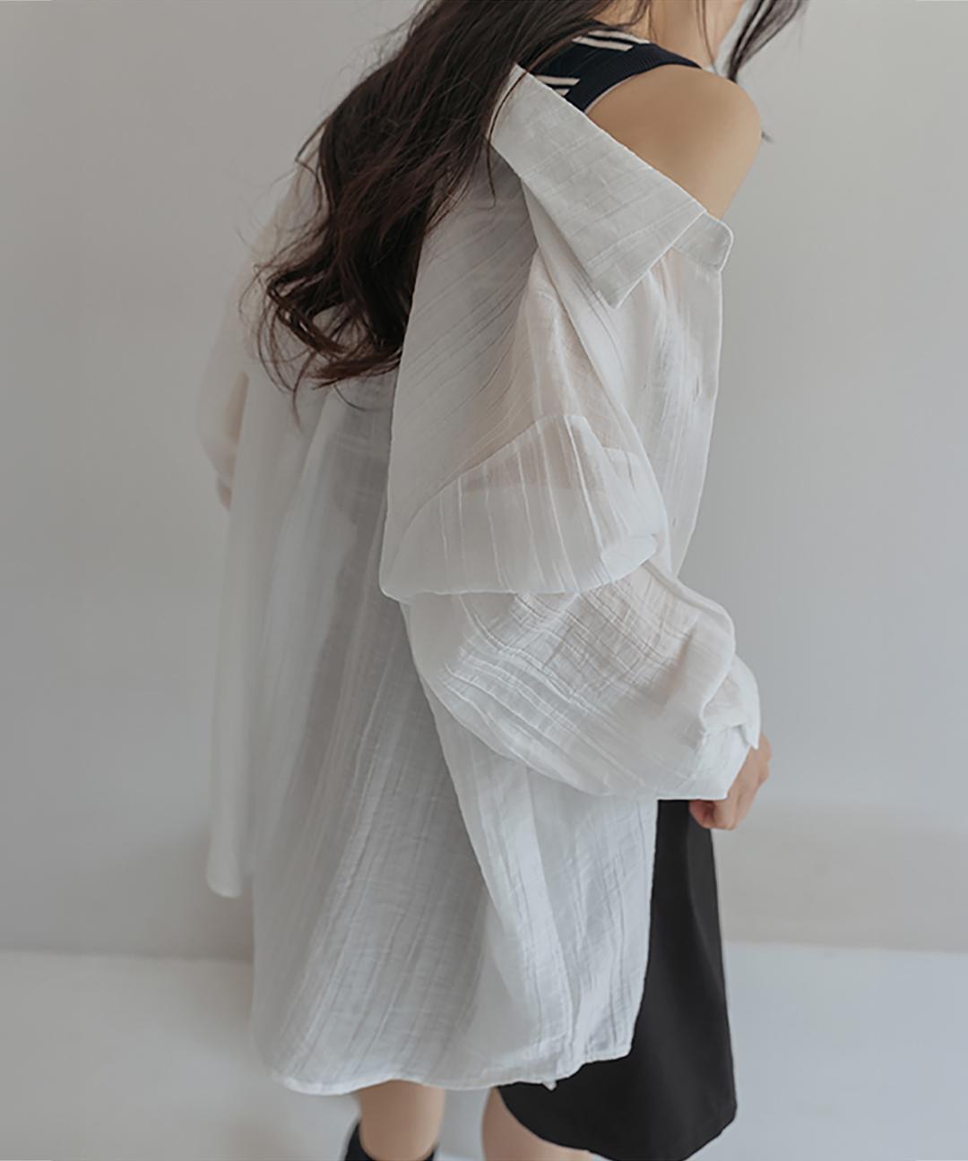 커먼유니크 리에코 링클 시스루 루즈 셔츠 (당일출고/여름/간절기/봄/사계절/긴팔/롱슬리브/오버핏/루즈핏/살안타/살안타템/커버업/여행룩/동남아/휴가룩/벚꽃룩/벚꽃)