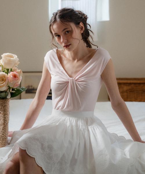 트위스트 프런트 슬리브리스 탑 (블러시 핑크)