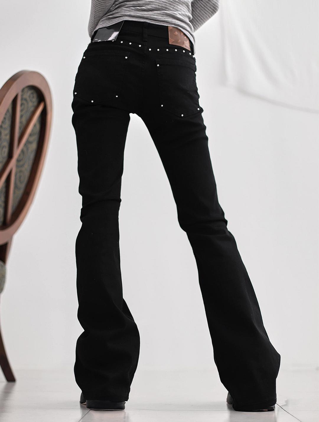 블랙 핀 부츠컷 데님