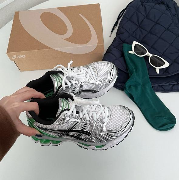 [해외]아식스 젤 카야노 14 말라카이트 그린 1201A019-110