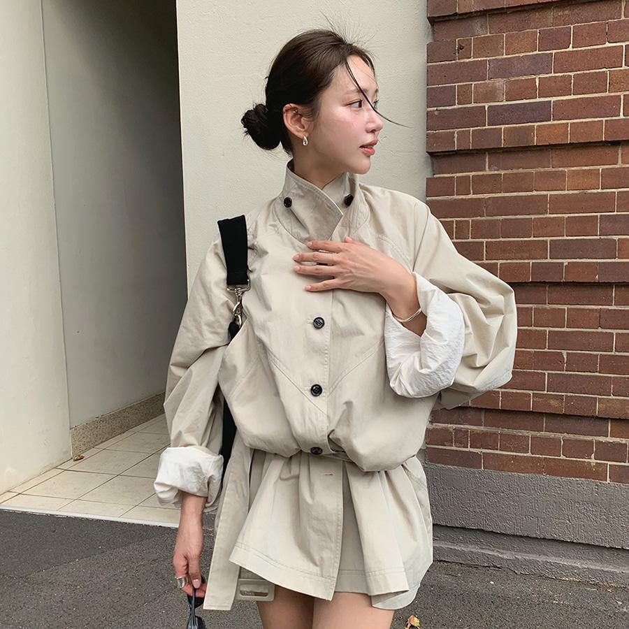 로하 하프 트렌치 코트