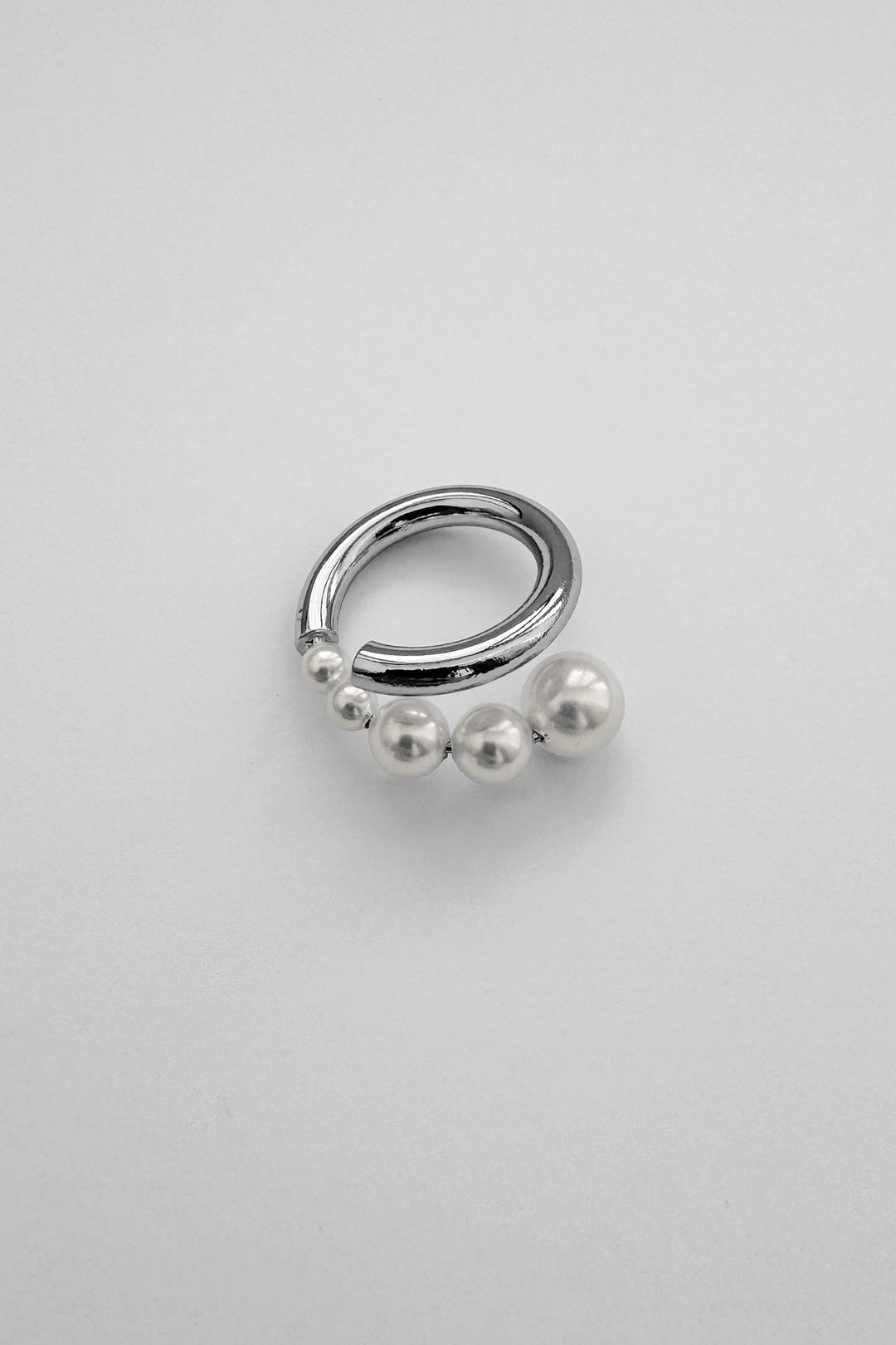 Spiny Pearl Ring - Silver