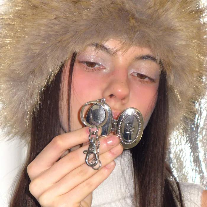 Sunburn Mirror Keyring, SILVER