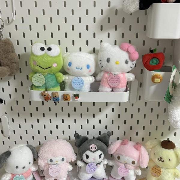 산리오 발바닥자석 인형