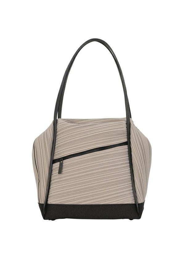 BIAS PLEATS BAG