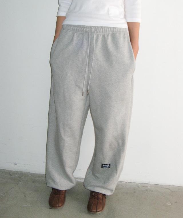 DOT CLEF R APPLIQUE SWEAT JOGGER PANTS GREY