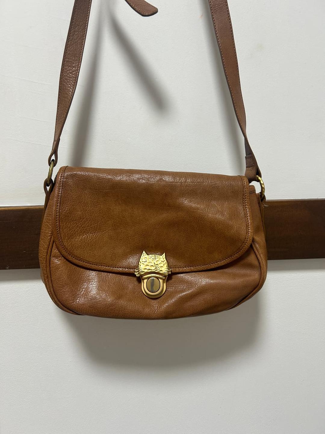 츠모리 치사토 크로스백 | 후루츠패밀리