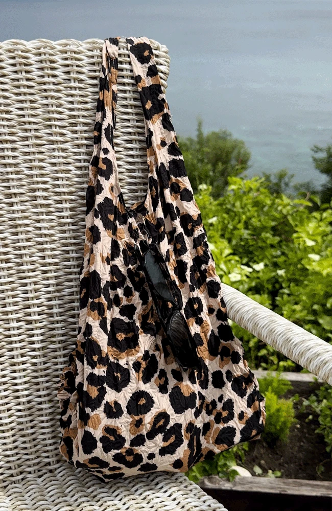 wrinkle leopard bag