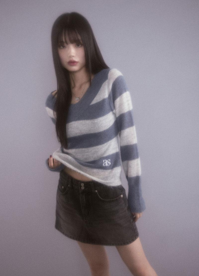 [PRE-ORDER] PONY STRIPE KNIT / BLUE
