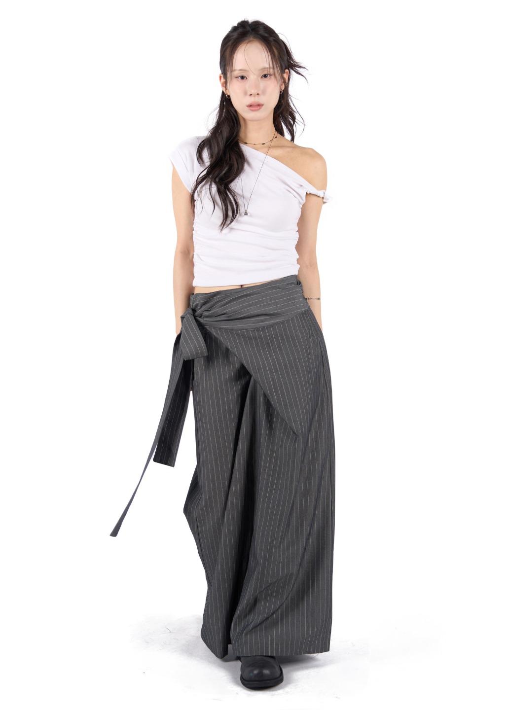 DRAPE PIN MAXI SKIRT
