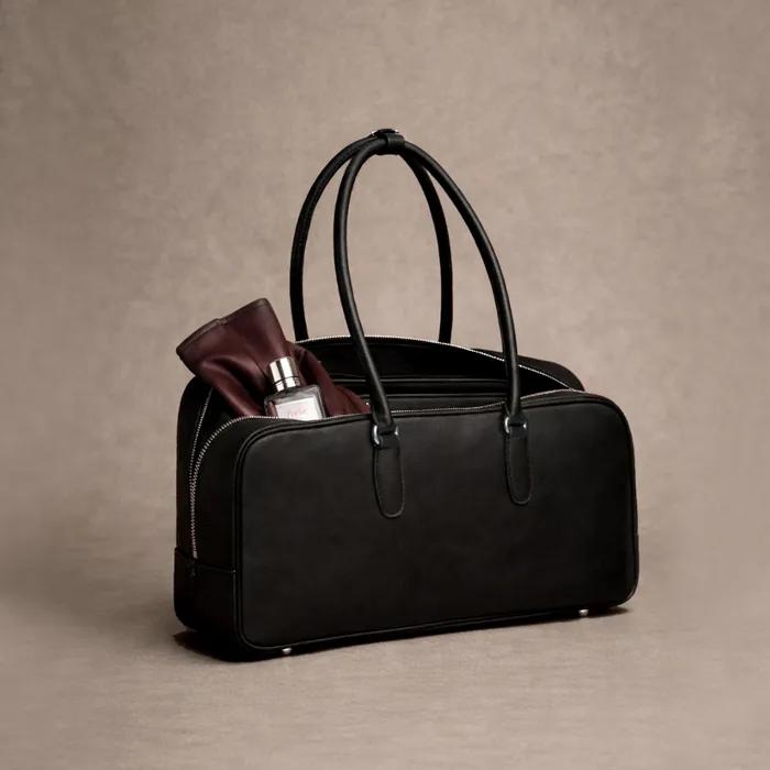 바로배송_카우레더 바게트 토트 백_레더 블랙 I B02-1