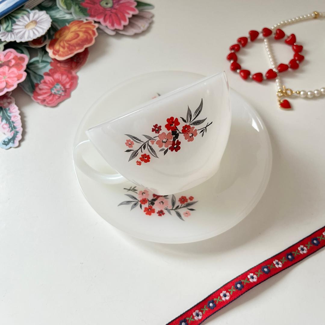 [미국빈티지]앵커호킹_파이어킹 프라임로즈 컵앤소서 밀크글라스 빈티지찻잔/ ANCHORHOCKING_Primrose (Fire King)