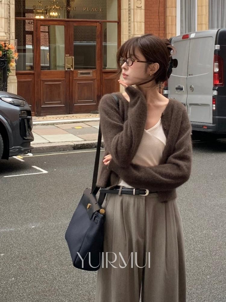 유이르무이 vergamot 베르가못 라쿤 캐시미어 라운드 크롭 니트 가디건 4color