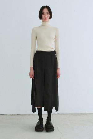 [RE;CODE] 언밸런스 플리츠 스커트 (블랙)