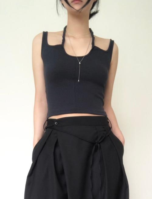 오아 홀터 나시 [2컬러]