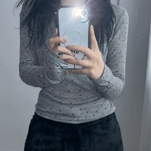 여름까지!!🖤얇은 도트 슬림 루즈 t