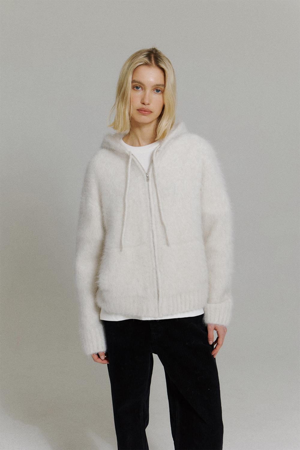 Fox Zip-up Hoodie in Snow