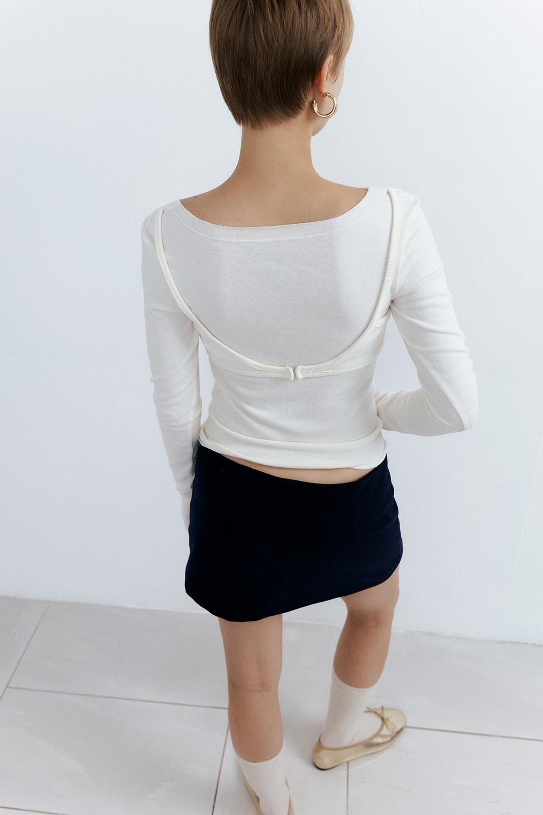 Back Buckle T-shits_Ivory