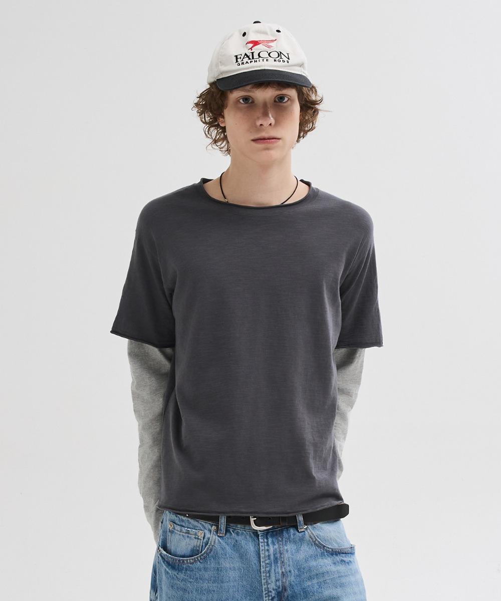 [4/17 예약배송] 컷 오프 레이어드 롱슬리브 티셔츠 [차콜]