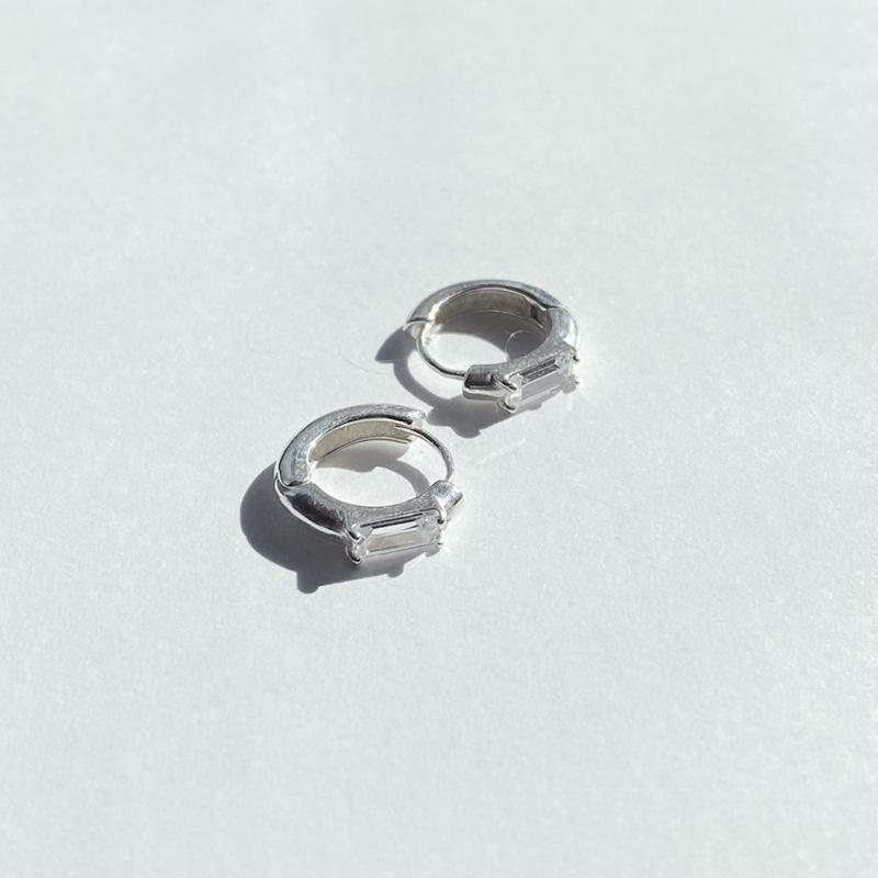 Pointed Cubic Earrings