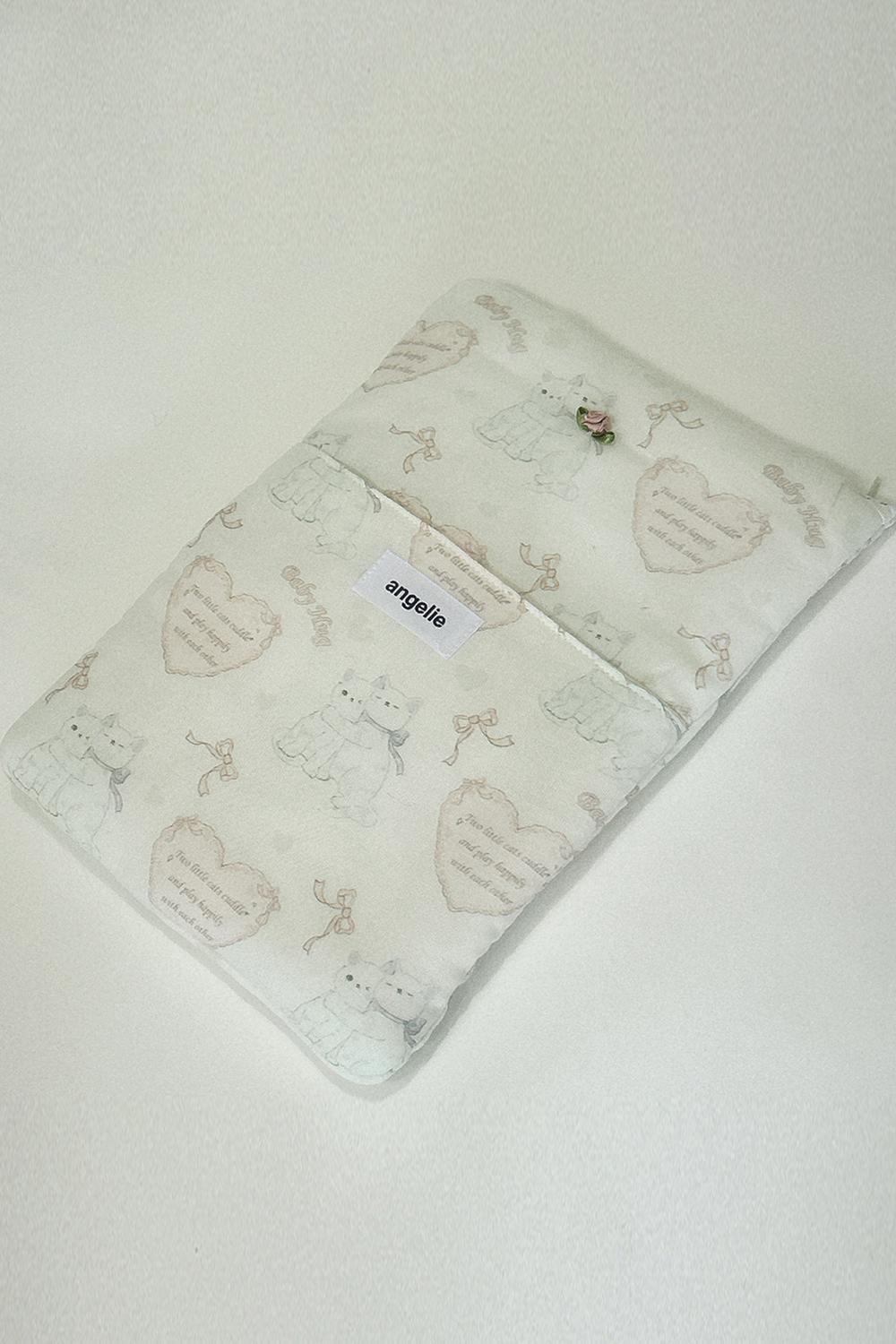CAT TABLET POUCH