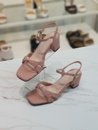 이런 상품 어때요? 리본 장식 여성 스트랩샌들 힐 6cm HS03032ka