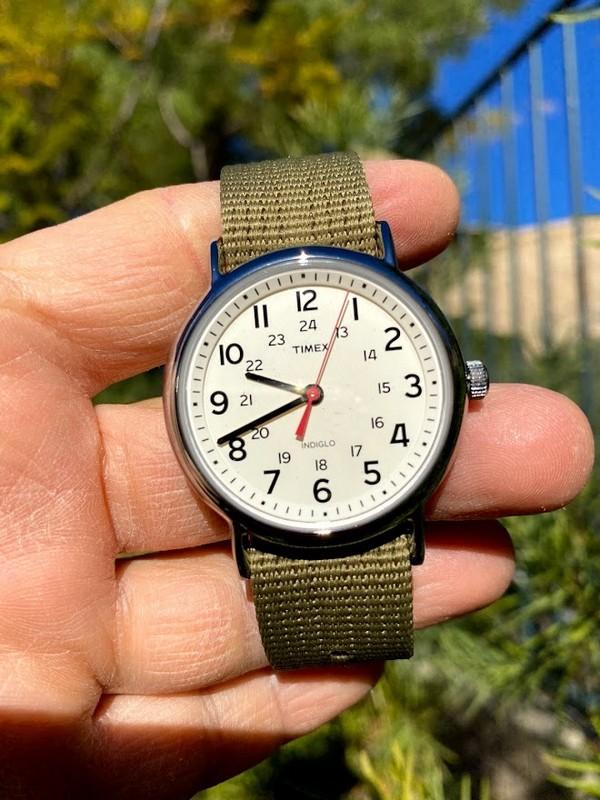 타이맥스 위켄더 인디글로 그린 밴드 시계 T2N651