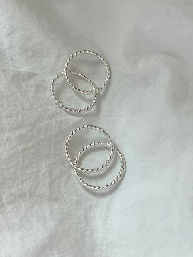 Simple twist ring 레이어드 얇은 꼬임 반지