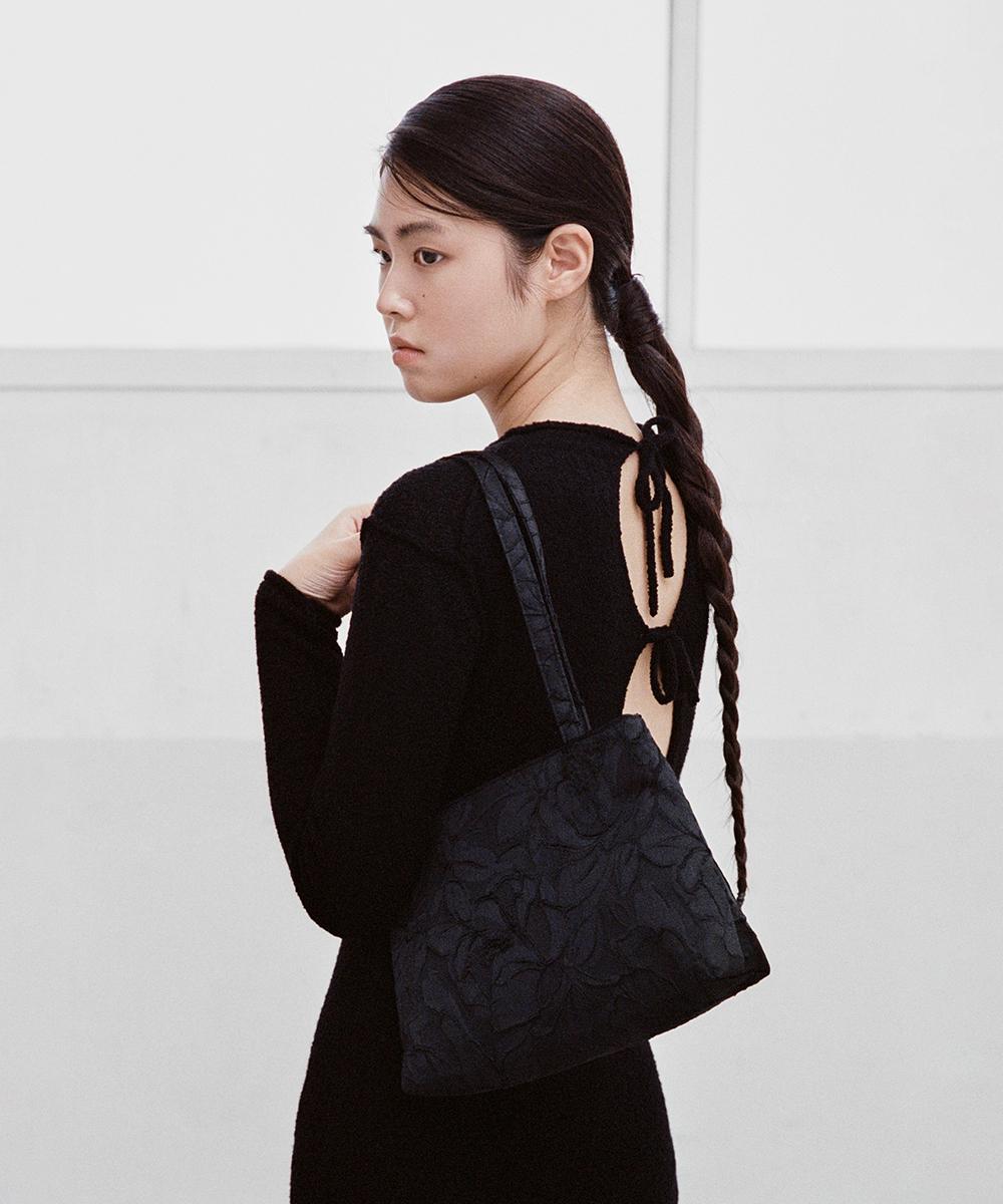 tae jacquard shoulder bag (black)