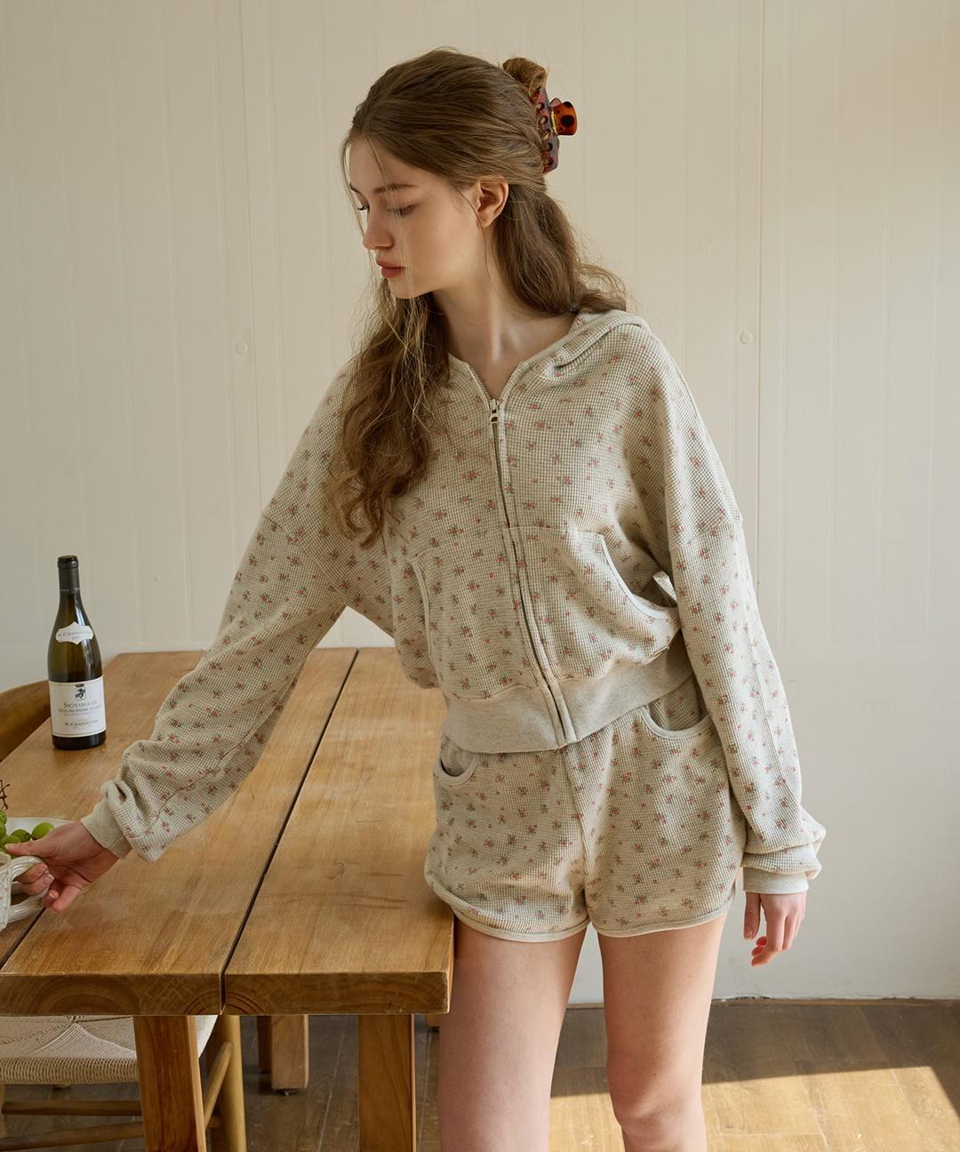 레터프롬문 [트와이스 나연 착용] 앤디 플라워 와플 쇼츠 ( 3 colors )