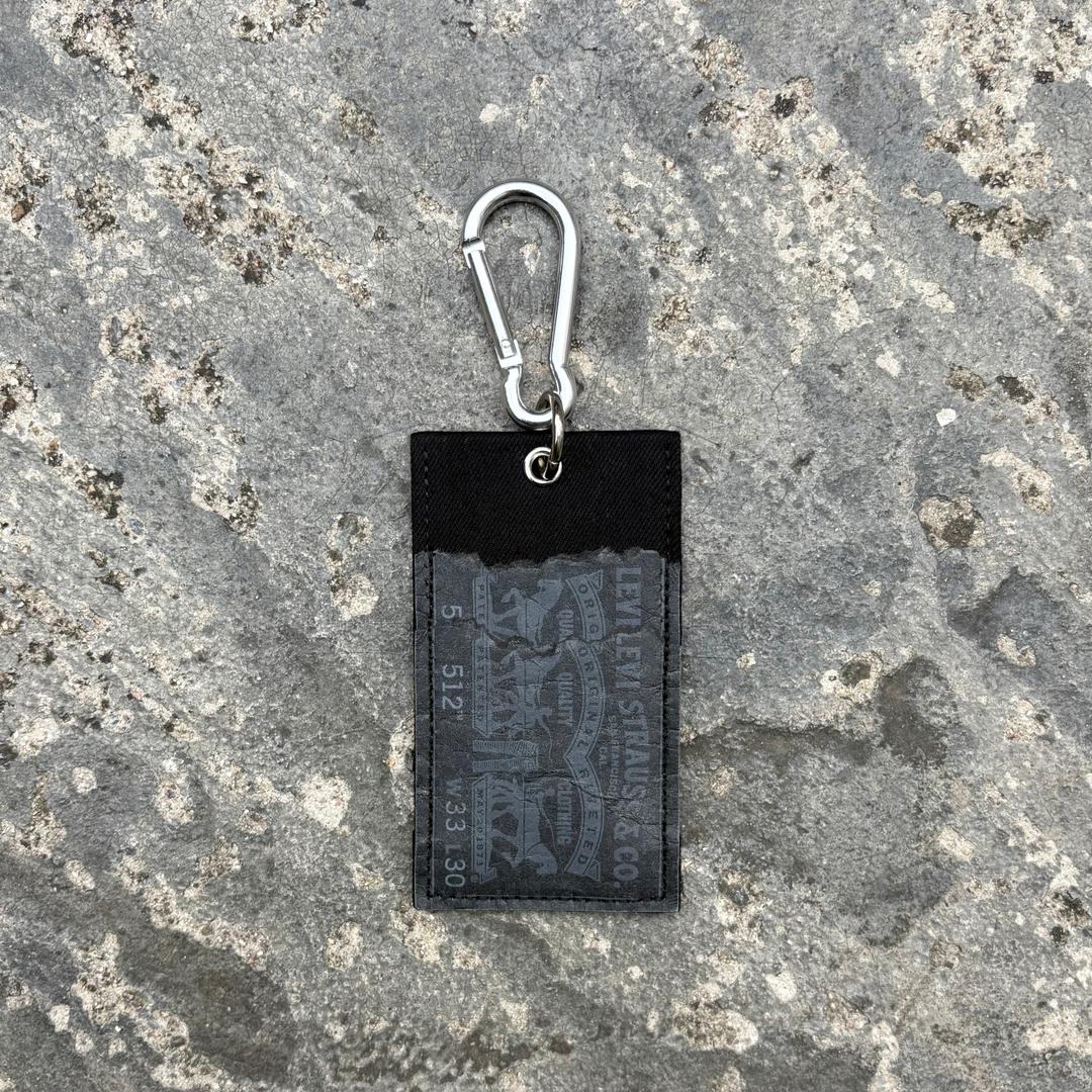 Levi's 512 tag cardcase black