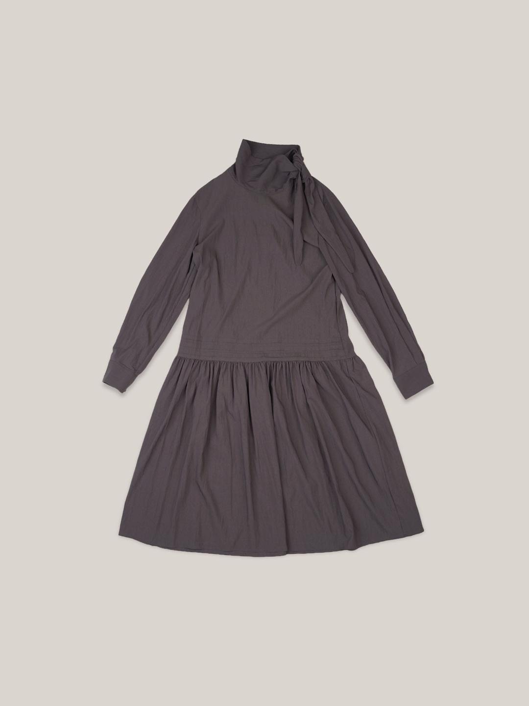 TIE NECK DRESS  [ CHARCOAL ]