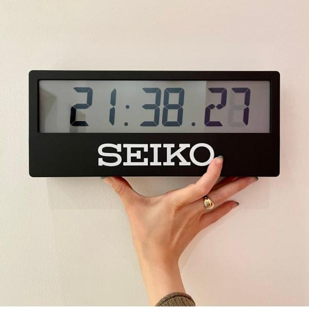 세이코 탁상시계 SPORTS TIMER CLOC 블랙 화이트