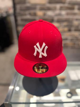 이런 상품 어때요? [뉴에라][공용] MLB 뉴욕 양키스 베이직 사이즈캡 레드 11591122