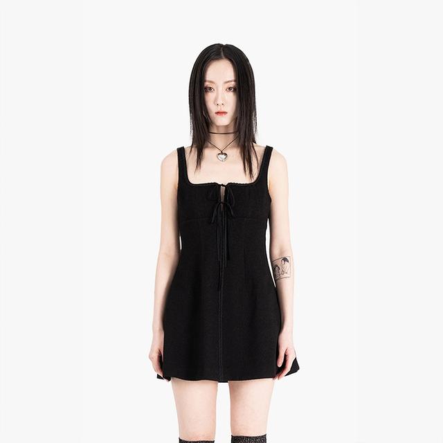 BLACK LACE CUT OUT DRESS