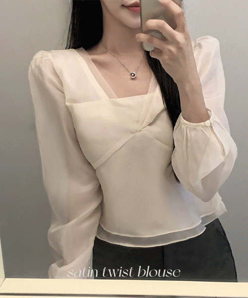 세컨드세컨 샤르망 샤틴 꼬임 블라우스