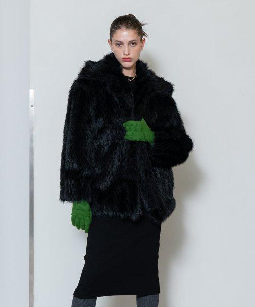 Fake Fur Neckline Hook 4 Button Jacket Black