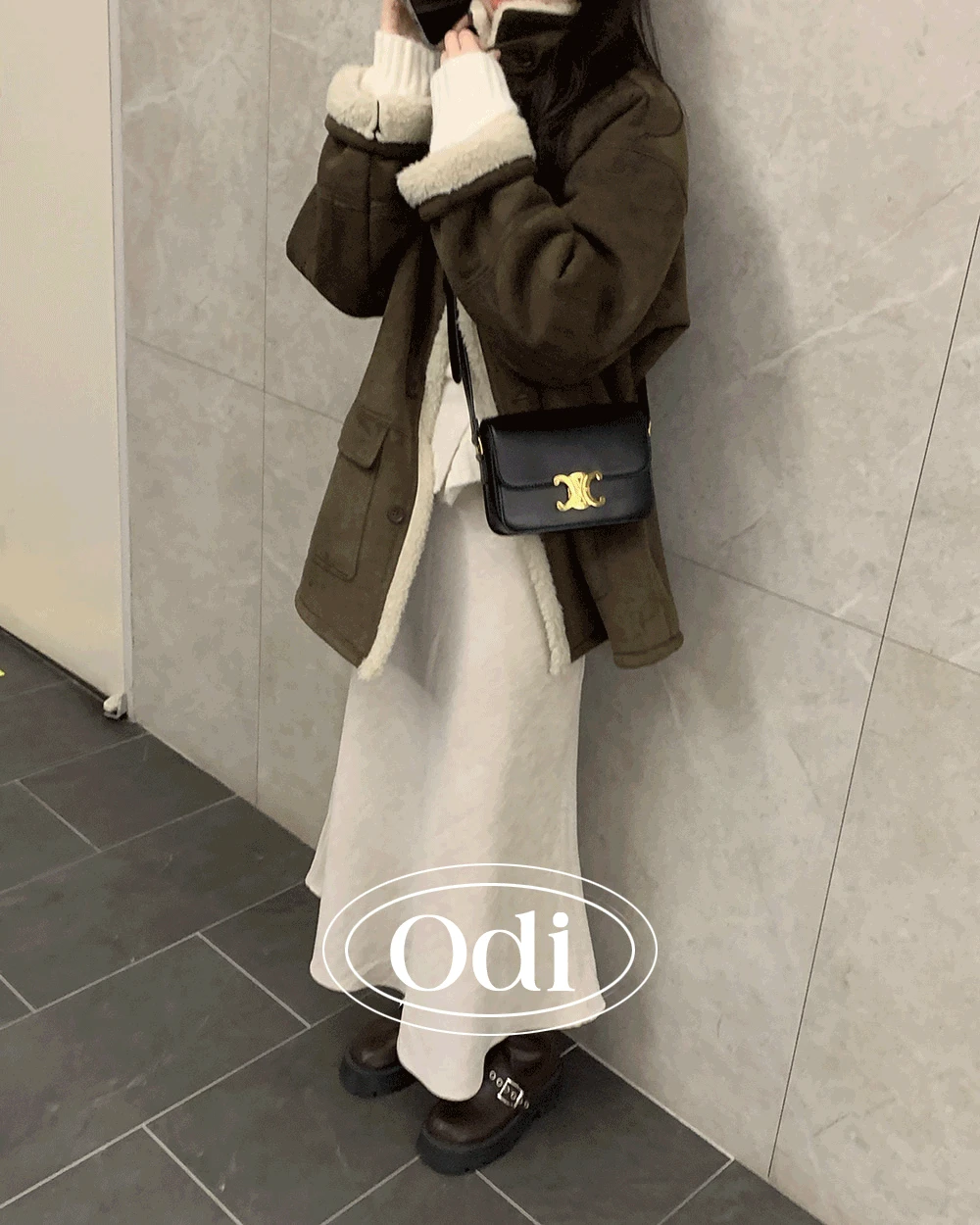 누보 하프 소프트 퍼 브라운 무스탕