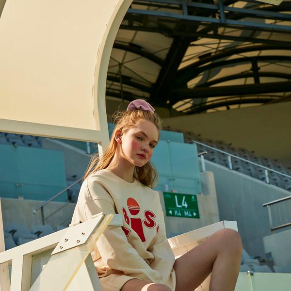 i Club Sweatshirt  i클럽 맨투맨 - 아이보리