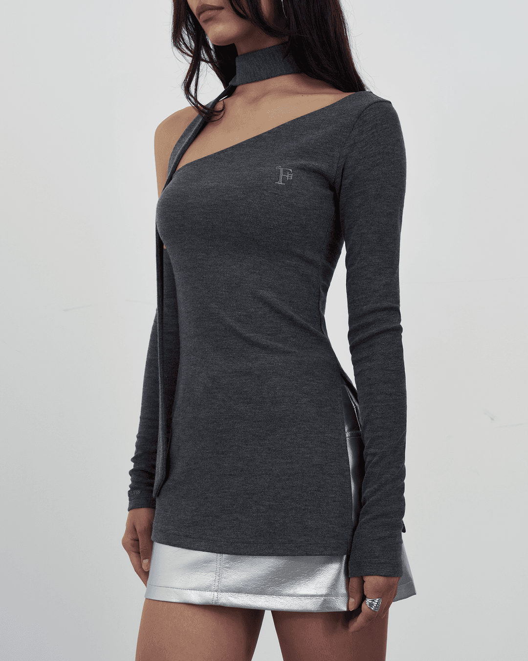 Scarf one-shoulder slit top / 스카프 원숄더 슬릿탑