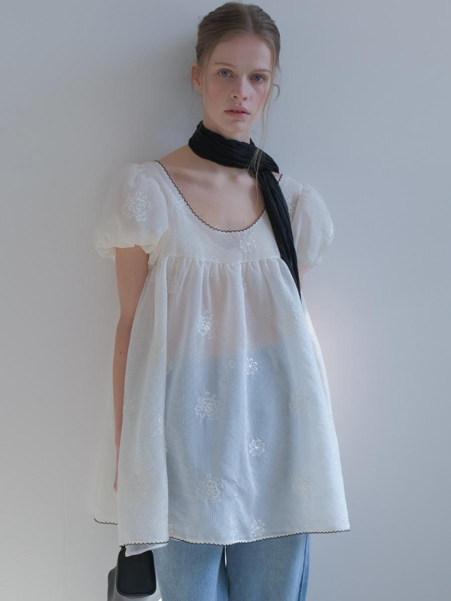 퓨어 퍼프 미니 원피스