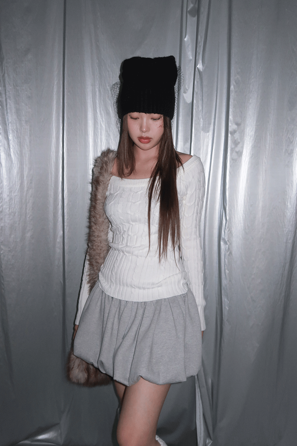 위위미유 RAW TWIST SLIM KNIT / 로우 트위스트 슬림 니트