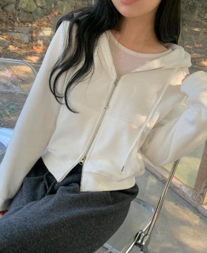 (made) soap hood zip-up